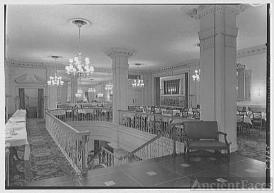 Stouffer S Restaurant E 42nd St New York City Cross Photo Stouffer S Restaurant E 42nd St New York City Cross