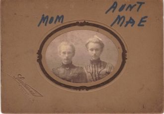 Whos Mom and Aunt Mae