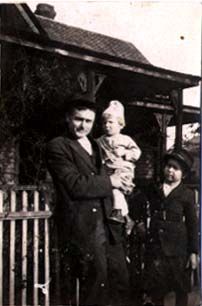 Leonard, Carl and Vic Robertson