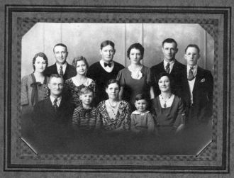 William & Esther Houseman Family, 1932