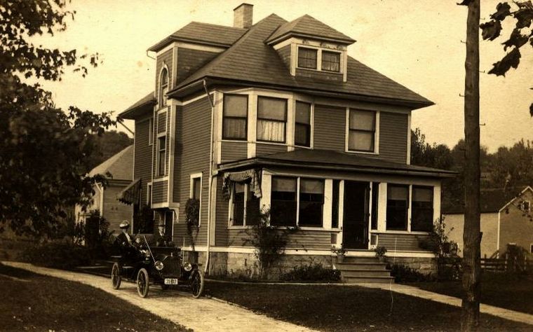 Rogers Home in Bloomfield, Indiana