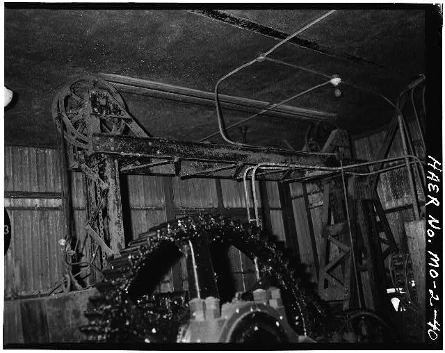 40. TENSION IDLERS FOR ROPE DRIVE - Armour, Swift,...