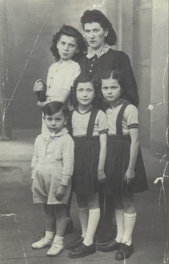 Zlotnik family 1942
