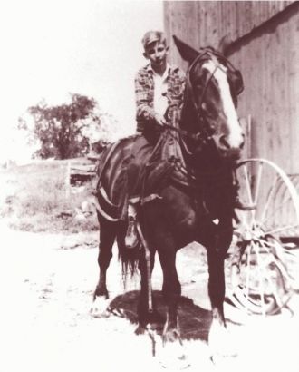 Lowell Mc Robbie & his horse