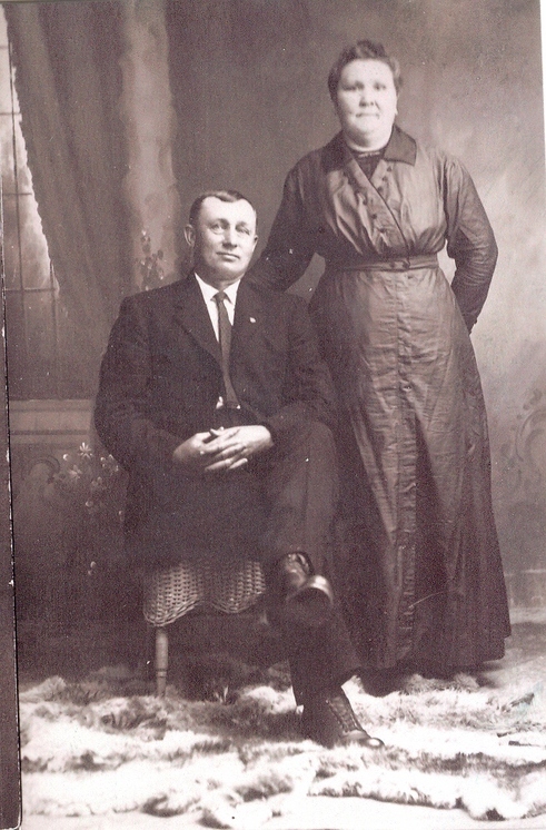 Hal & Mary Rollins 1912