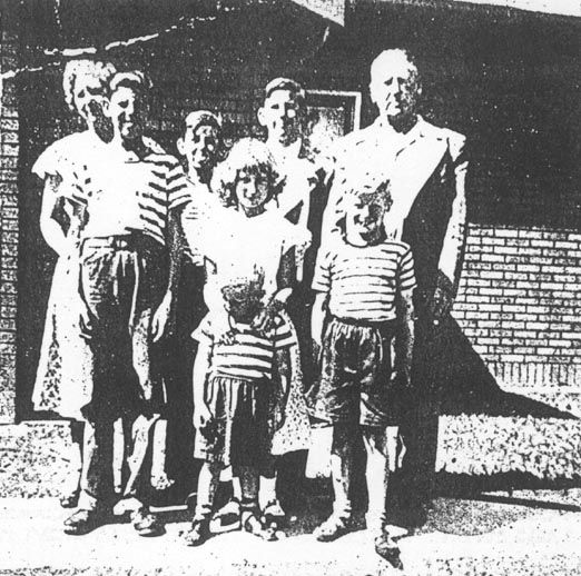 Fred & Gertrude Crowe Family