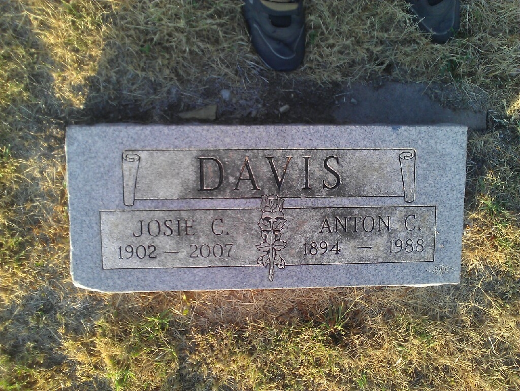 Josie C Davis Gravesite