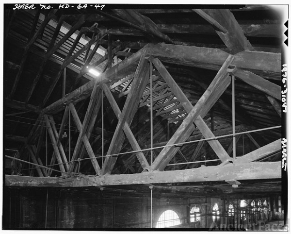 47. DETAIL OF PAIRED, HEAVY-TIMBER TRUSSES IN FOUNDRY.