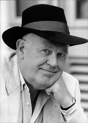 Joss Ackland