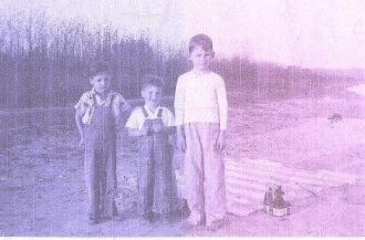 Gene Shultz, Danny and Ray in K.C.