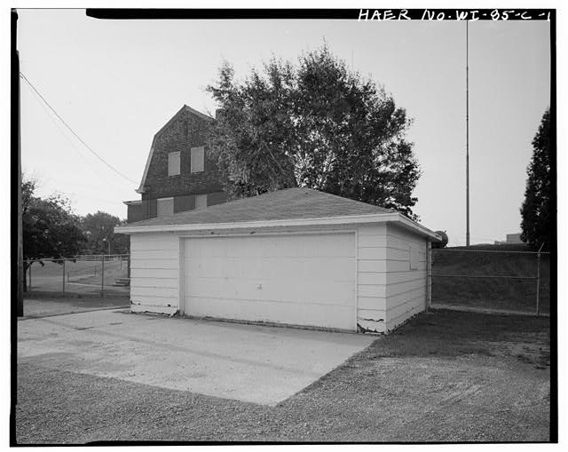 1. VIEW SOUTHEAST, Garage - Cedars Lock & Dam, Garage,...