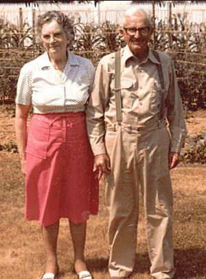 Lawrence Mills with his 2nd wife - Mildred