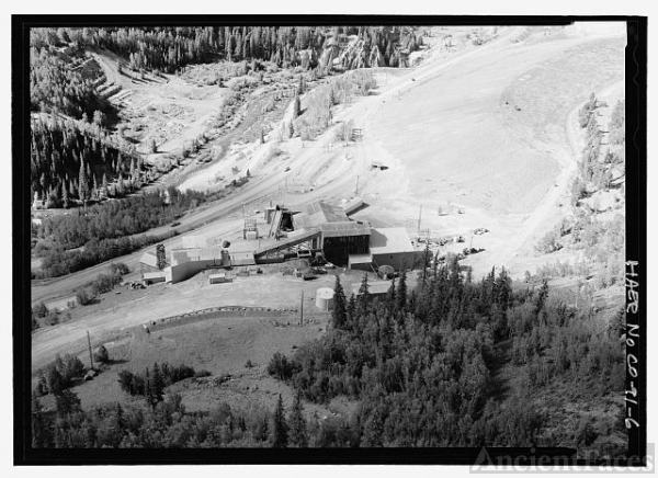 AERIAL VIEW OF SHENANDOAH-DIVES (MAYFLOWER) MILL, LOOKING...