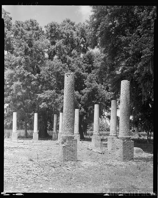 Belmont Plantation ruins and cabin, Maringouin, Iberville...