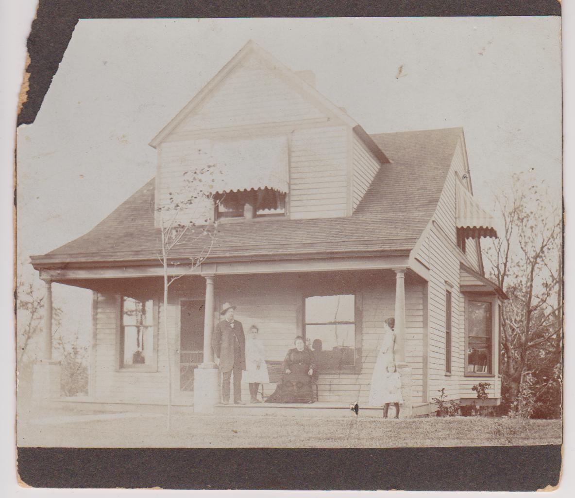 1902 House and Family