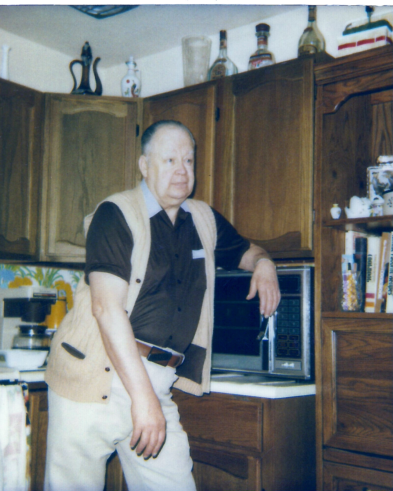 Carl R Ostrom