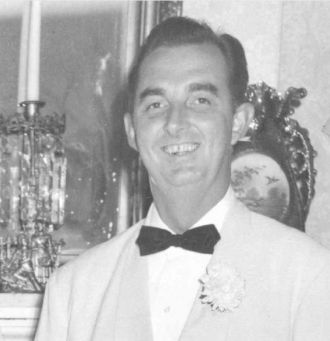 Al Mills (1914-1986)  at his sister'e wedding