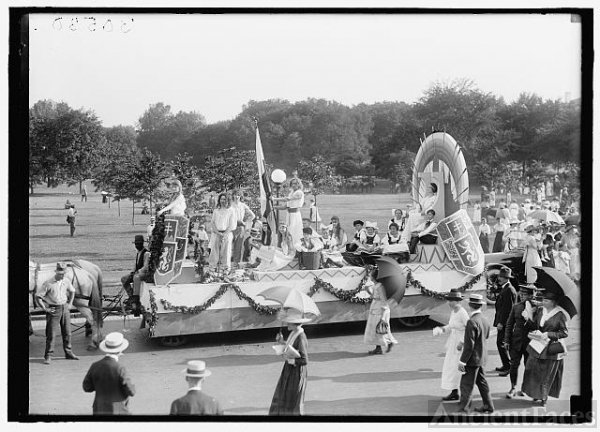 4th of july parades under obama