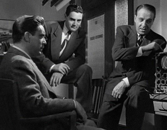 Edmond O'Brien and Howard St. John