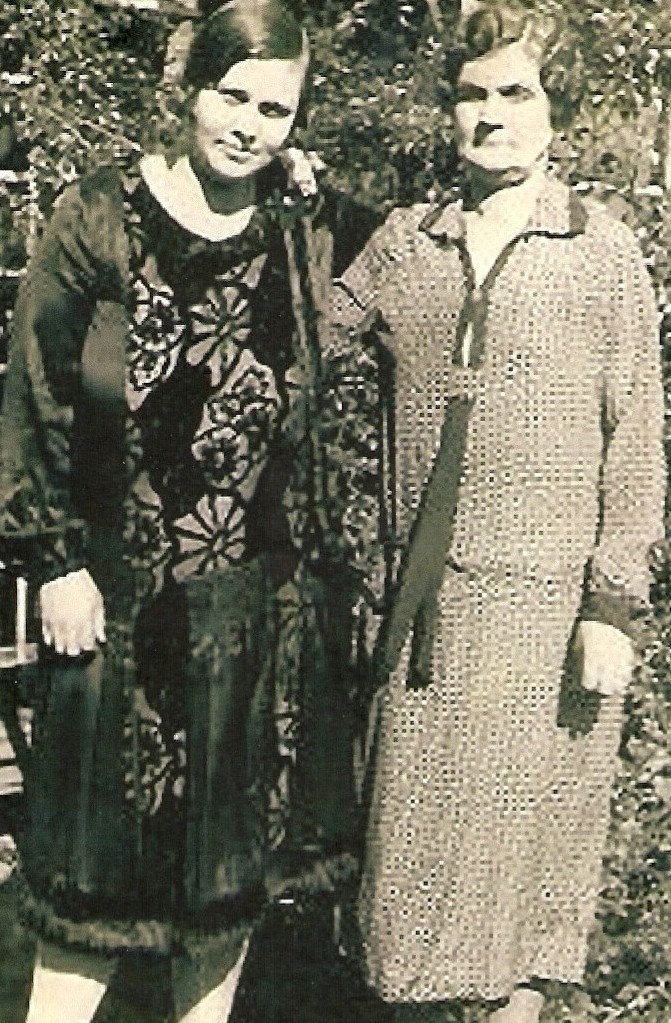 Lela May Bogard and Elizabeth Bell