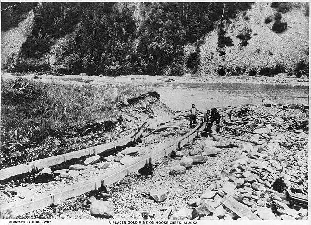 A placer gold mine on Moose Creek, Alaska
