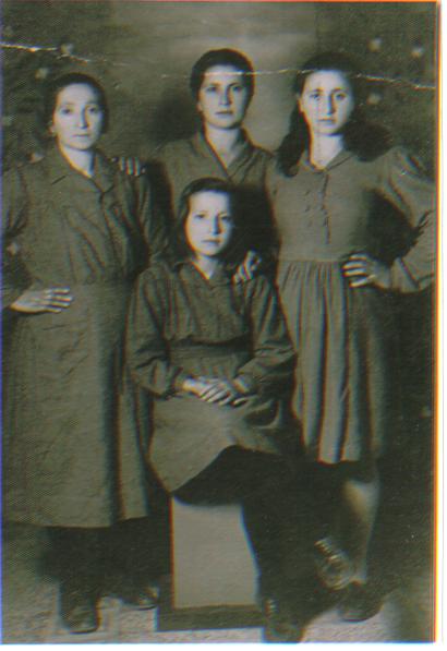 Maria (Leone) Cecconi and daughters