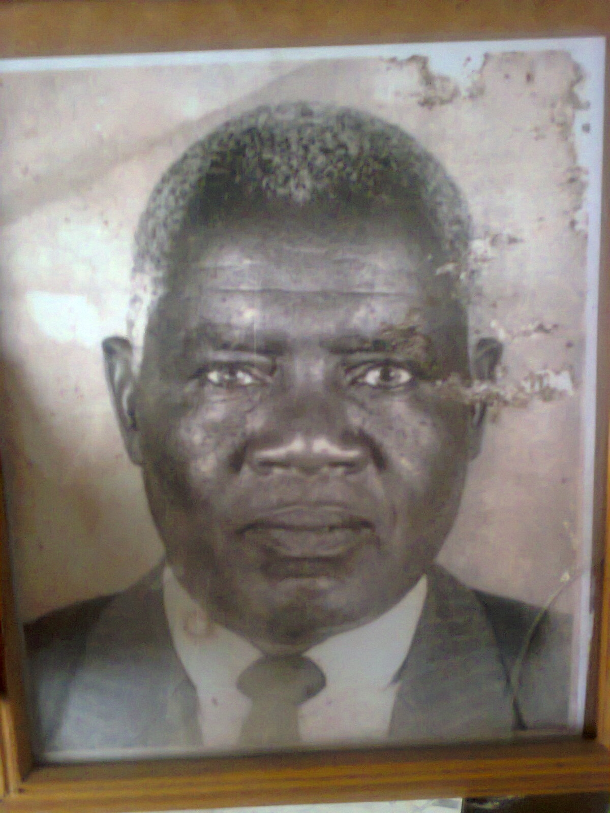 Moses Nkiwane