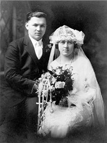 Matthew & Mary (Kirscht) Dehmer, Minnesota 1925