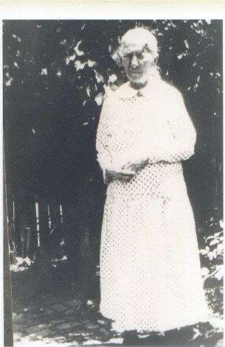 Lucretia Priscilla 'Lou' Trevathan (Mrs. Cassada)