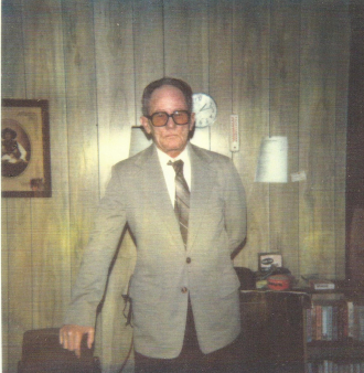 Charles E Alldredge