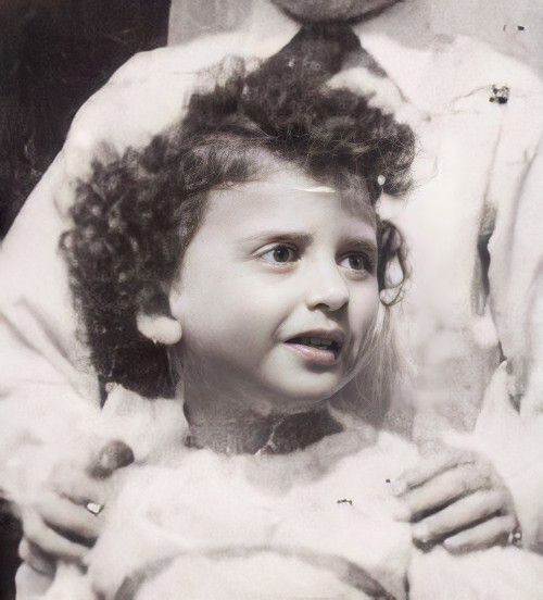 Mary Winnik