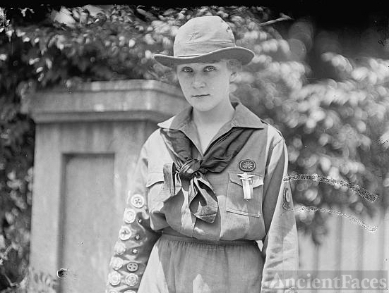Girl Scout Eleanor Putzski