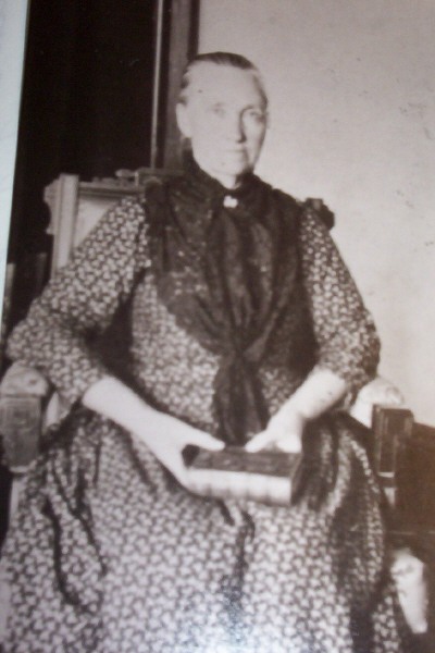 Mary Ellen Dineen O'Donnell, wife of Michael