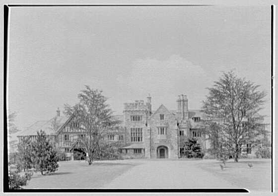 Clarence McK. Lewis, Skylands Farm, residence in...