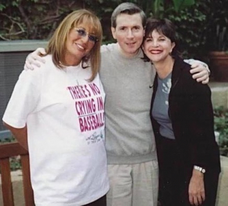 Penny Marshall and Cindy Williams with Writer, Steve Randisi. Penny Marshall and Cindy Williams with Writer, Steve Randisi.