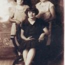 A photo of Zellma Cunningham, Nina Boice, and Etta May Boice