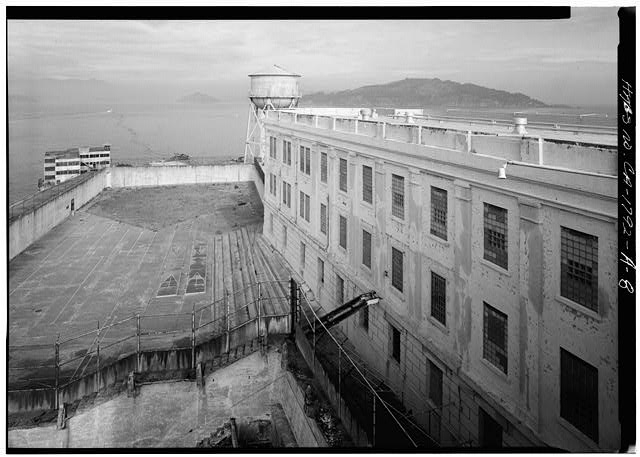 8. GENERAL VIEW OF RECREATION YARD, FROM SOUTHWEST -...