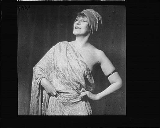 Portrait photograph of Georgette Leblanc