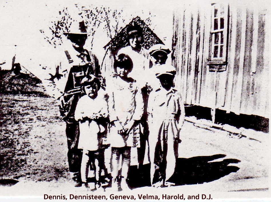 JAYE-YOAKUM Family, 1929, Rosedale, McClain Co., OK