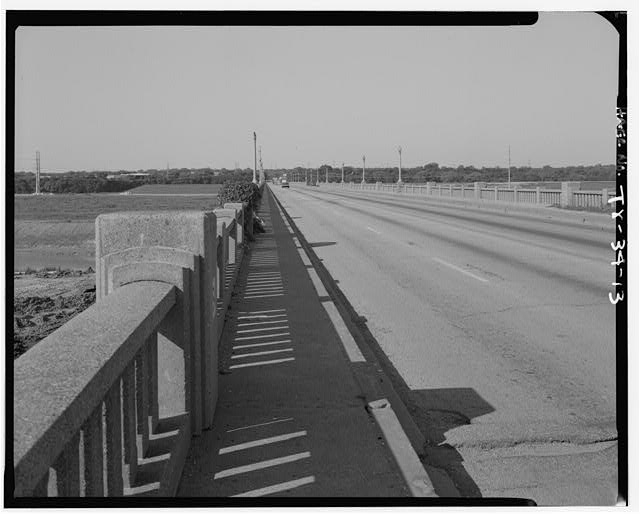 DETAIL ALONG WALKWAY, LOOKING S. - Corinth Street...