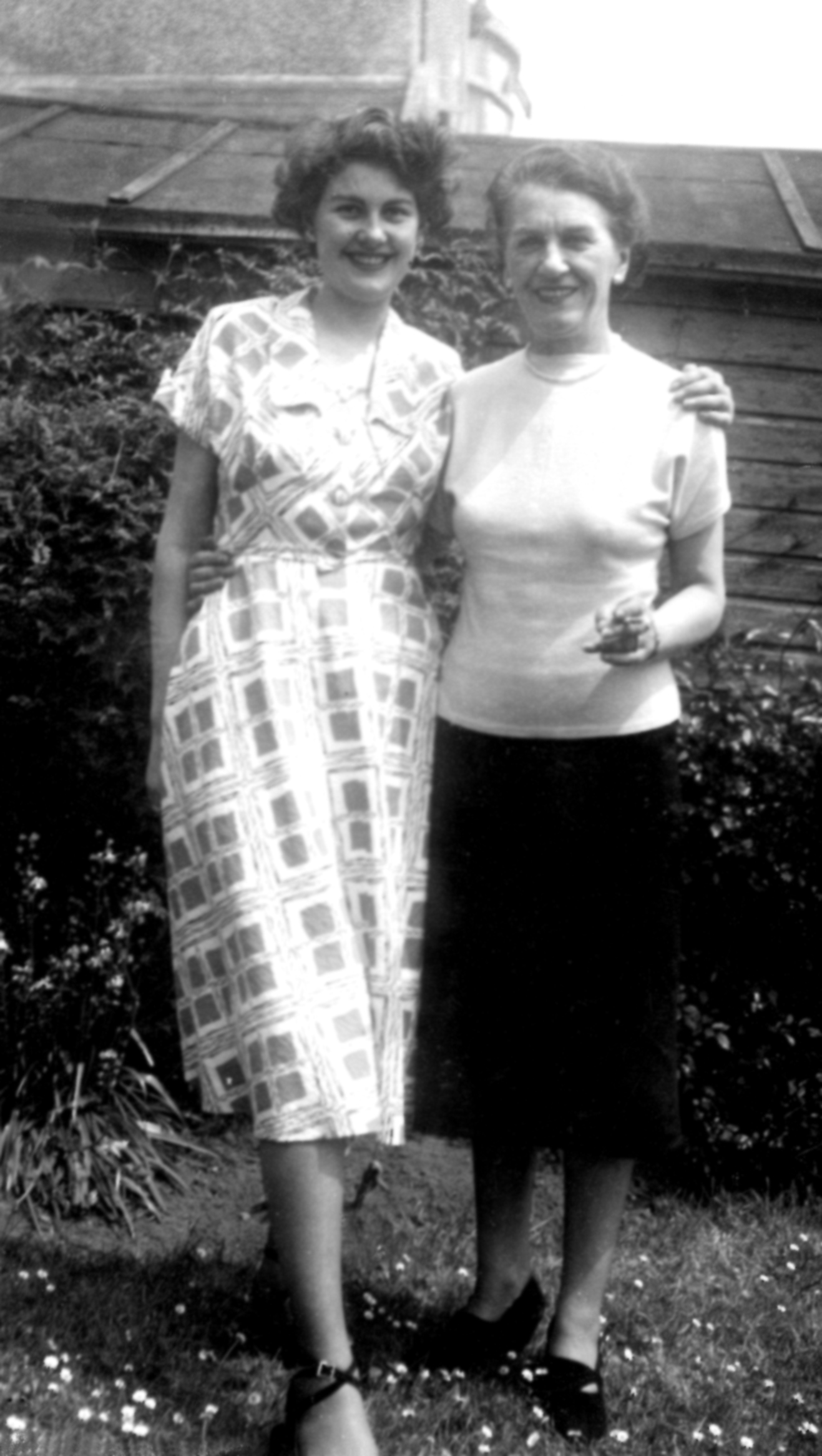 Jean (Sturrock) Guckert & Bessie Sturock