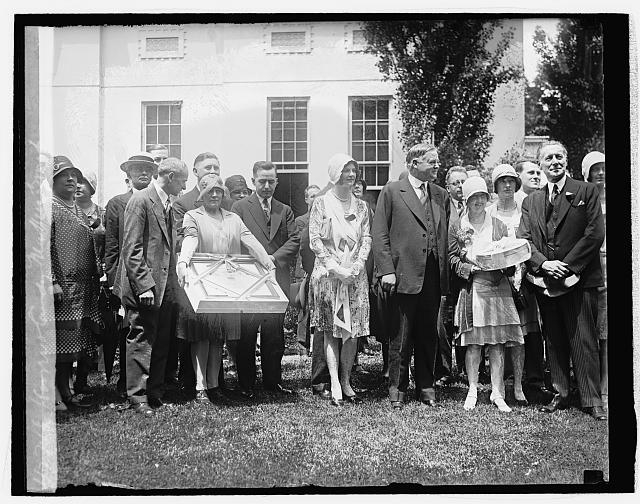 Hoover & candy makers group, [5/16/29]