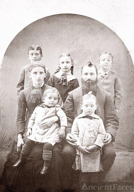 Family of Leonidas Snell