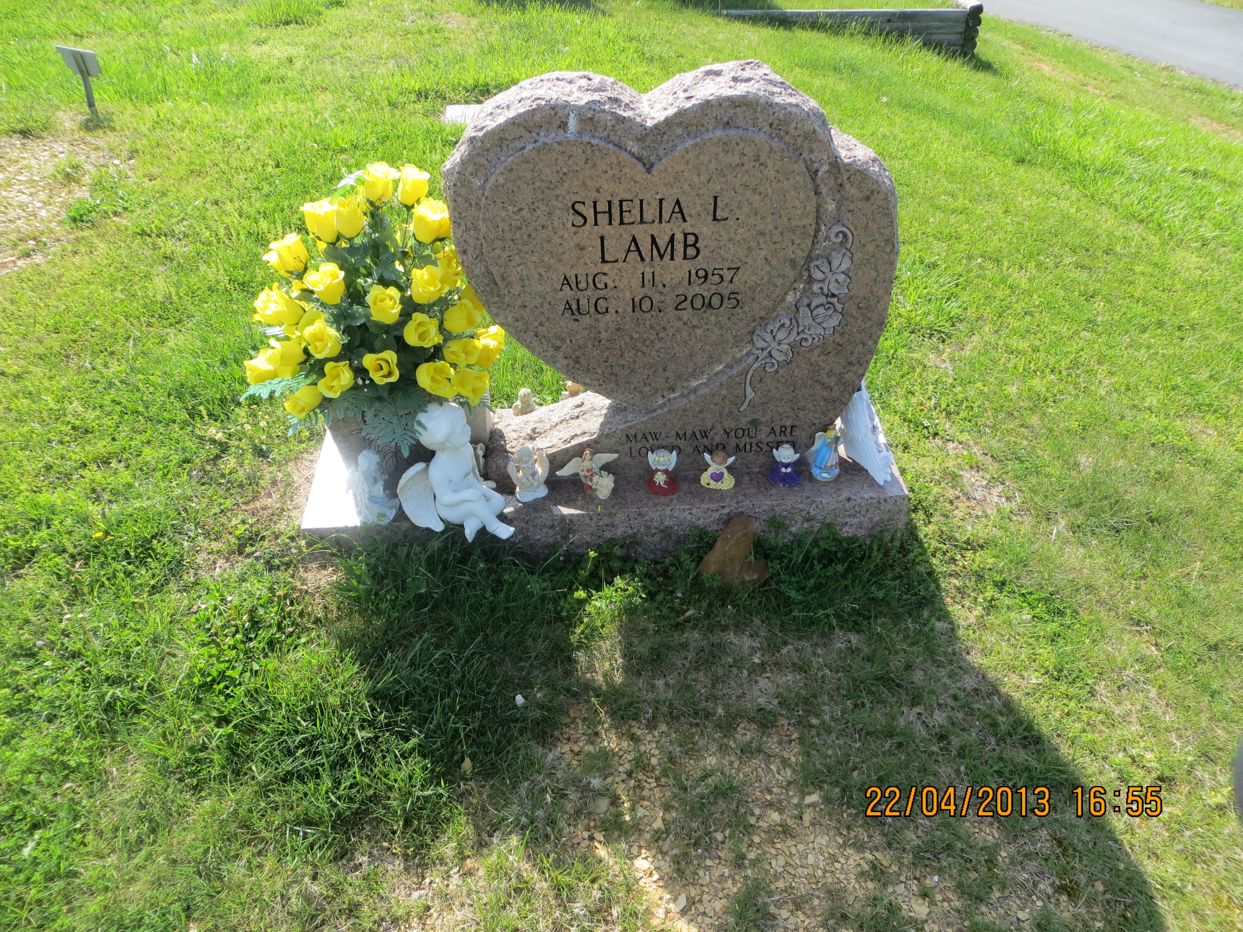 Shelia L Lamb gravesite