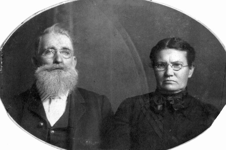 James Henry & Mary Jane [Hodges] Wallace