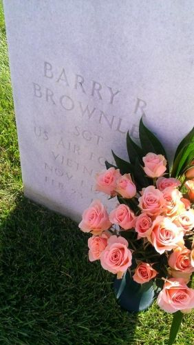 Barry R Brownlee gravesite