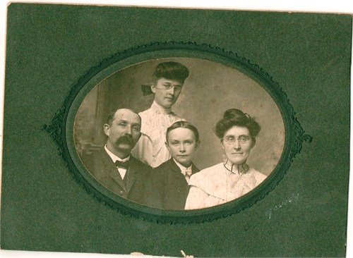  Wallace M Barnes family