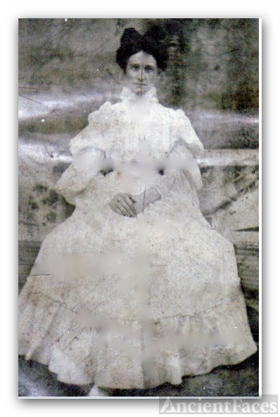 Therese Johanna (Myer) Kiester 1880
