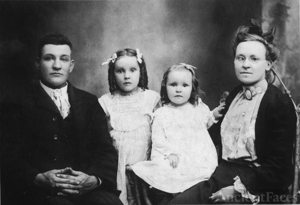 The Obed Wimpey Sears Family of Kansas