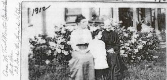 Cora, Dee, and Lunicanda